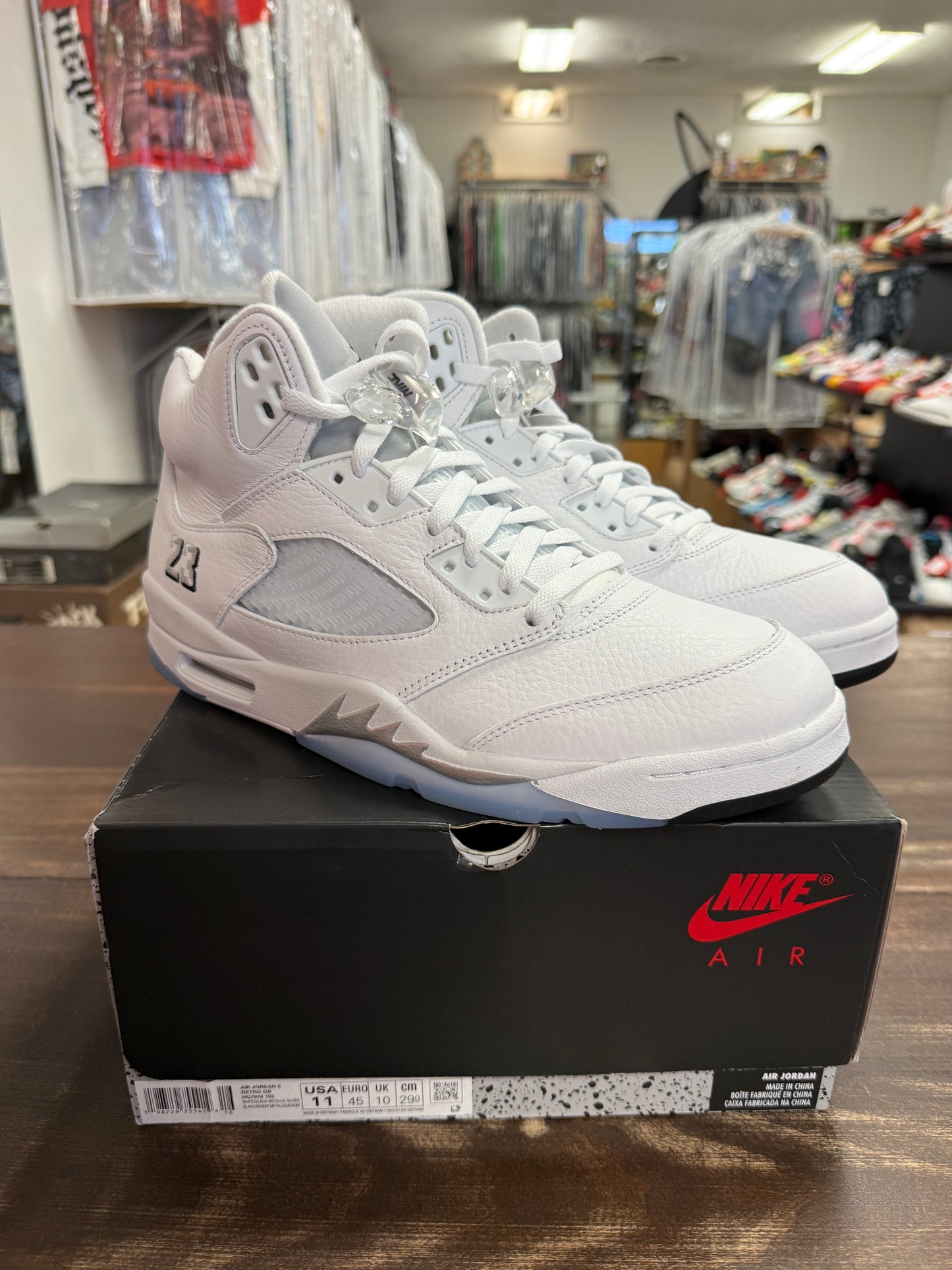 Jordan 5 White Metallic 2026