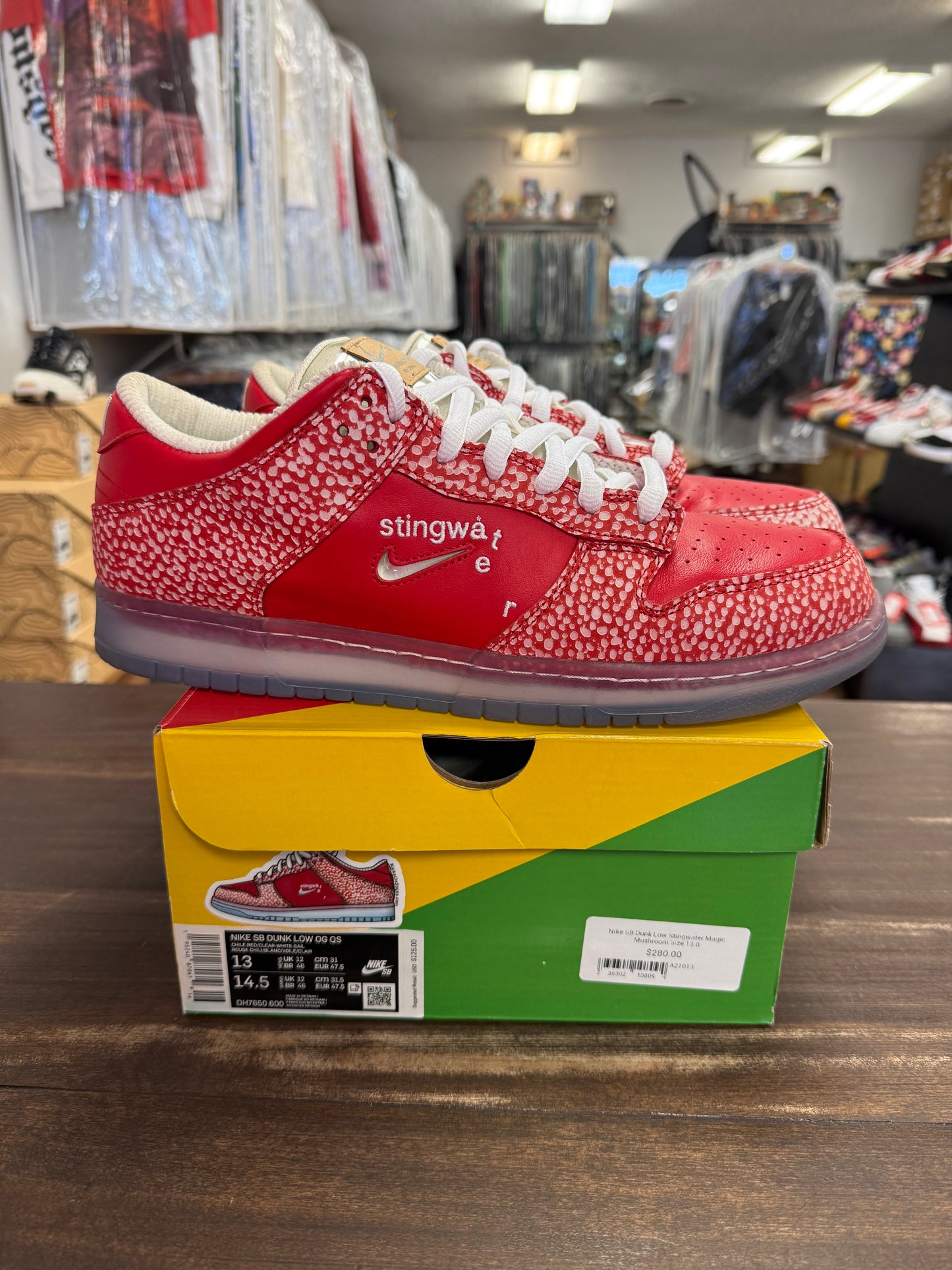 Nike SB Dunk Low Stingwater Magic Mushroom