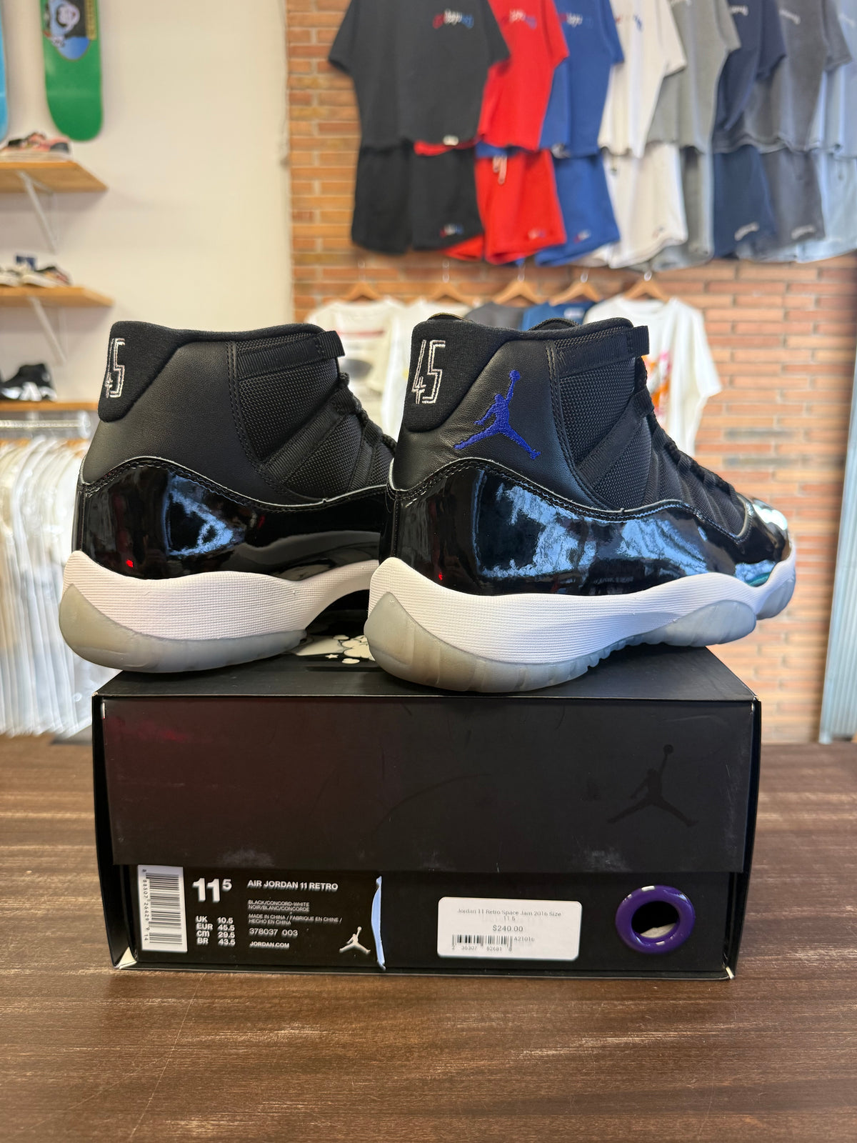 Jordan 11 Retro Space Jam 2016