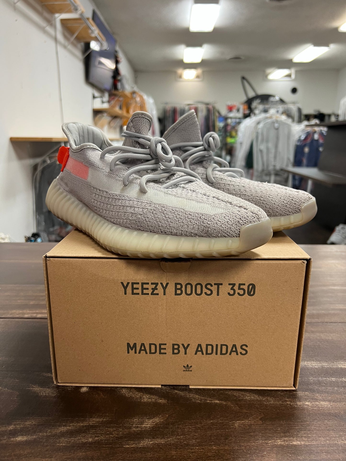 Yeezy Boost 350 V2 Tail Light