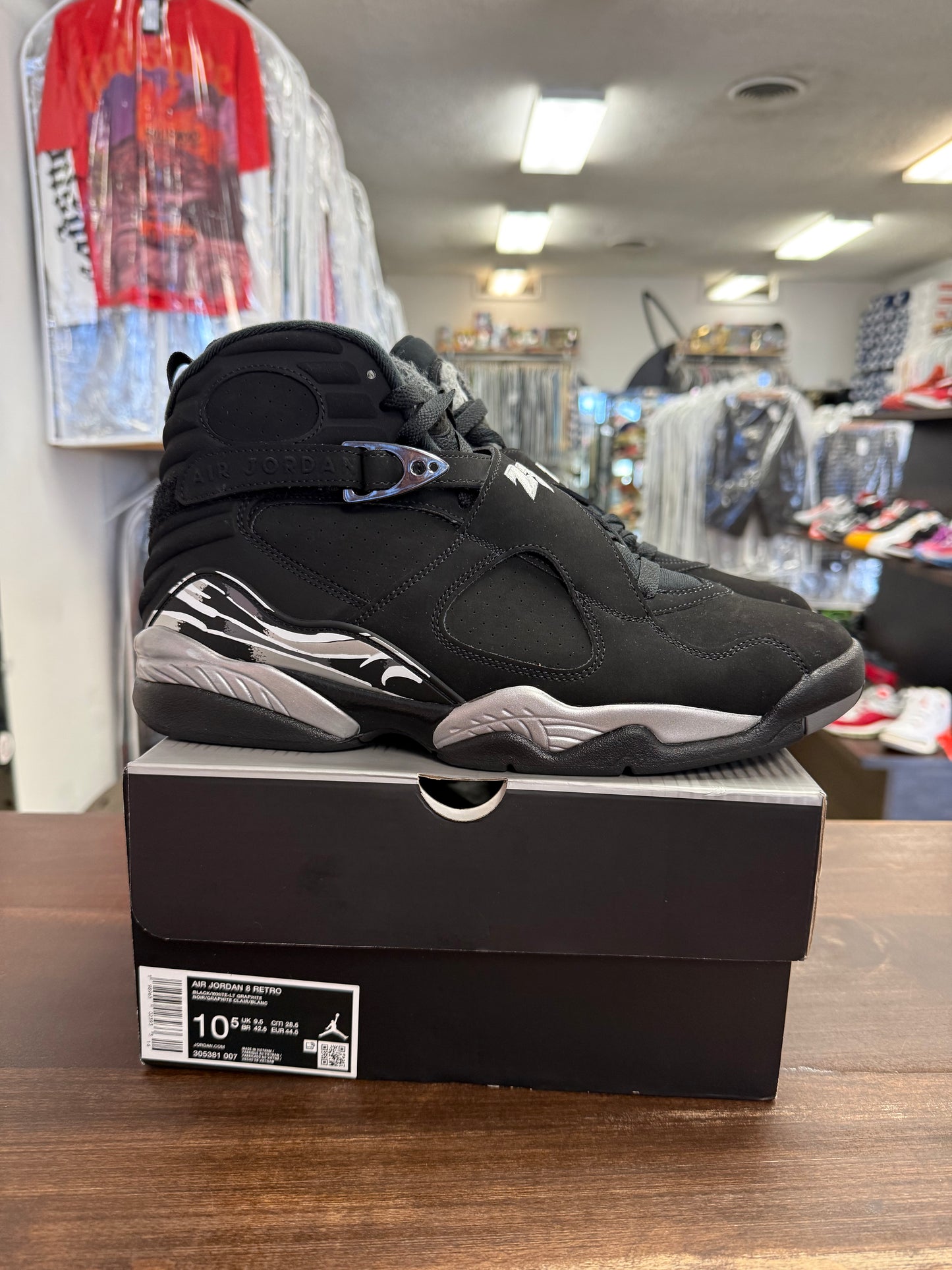 Jordan 8 Retro Chrome 2026
