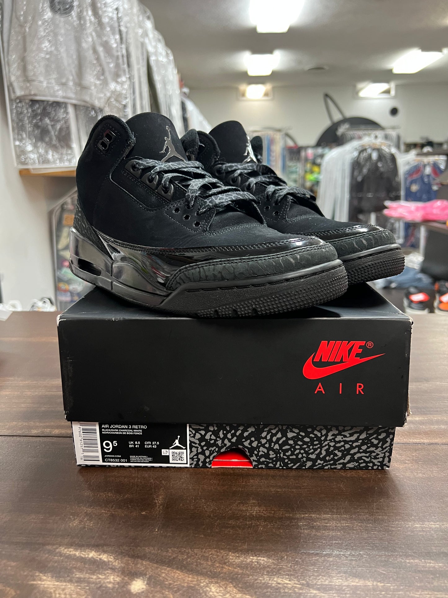 Jordan 3 Retro Black Cat (2025)