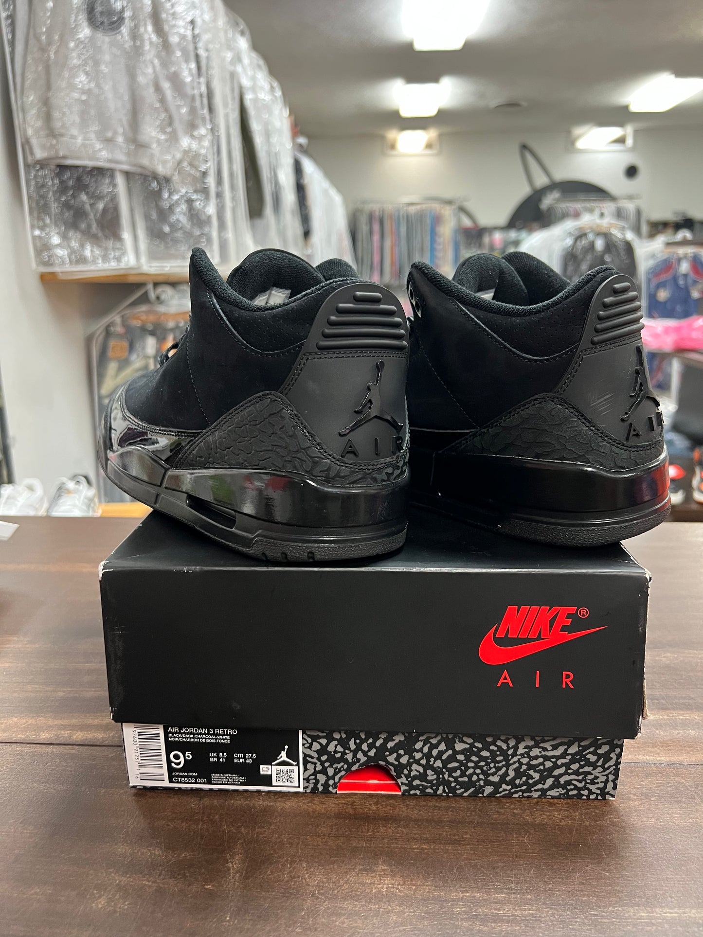 Jordan 3 Retro Black Cat (2025)