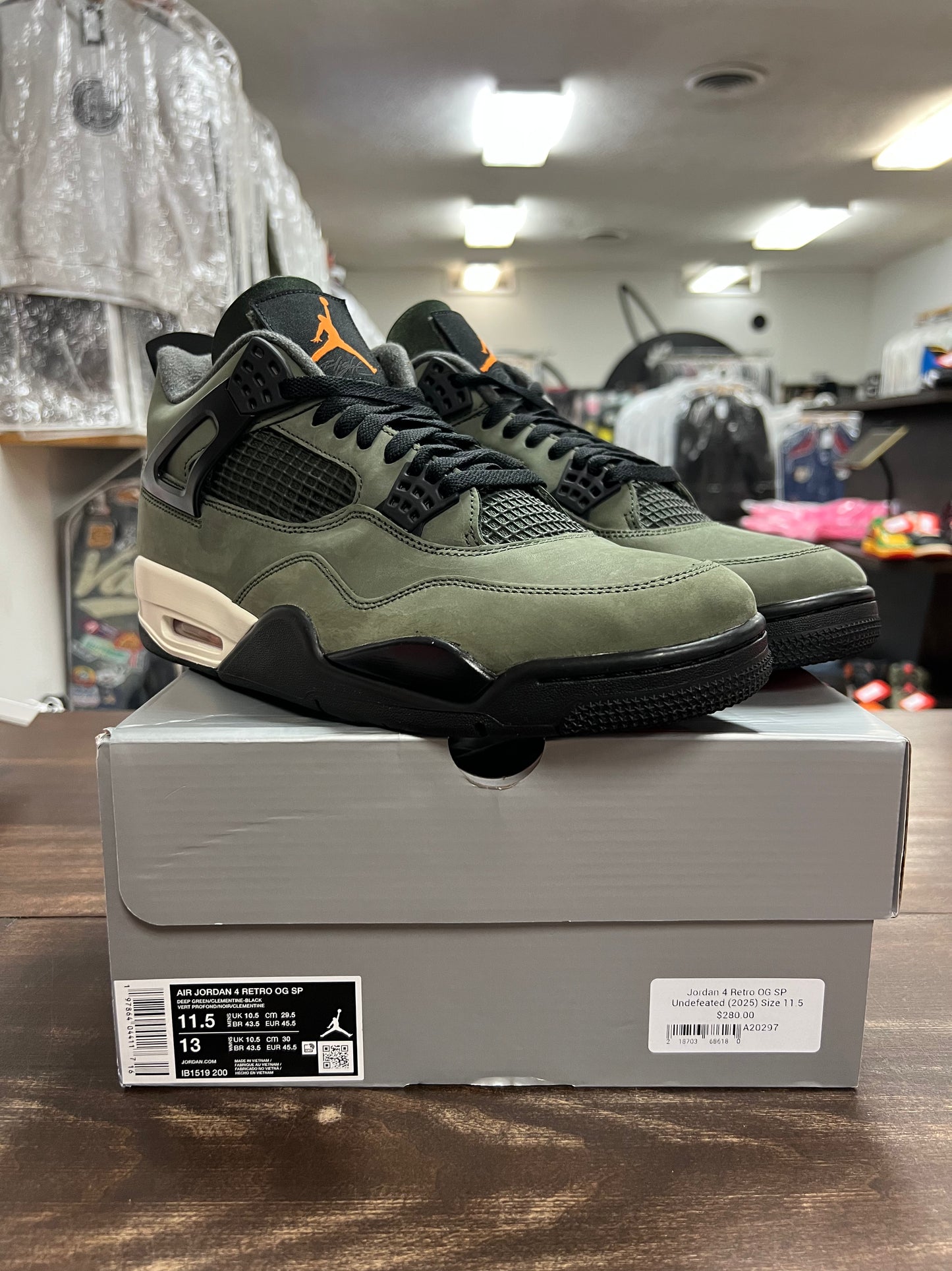 Jordan 4 Retro OG SP Undefeated (2025)