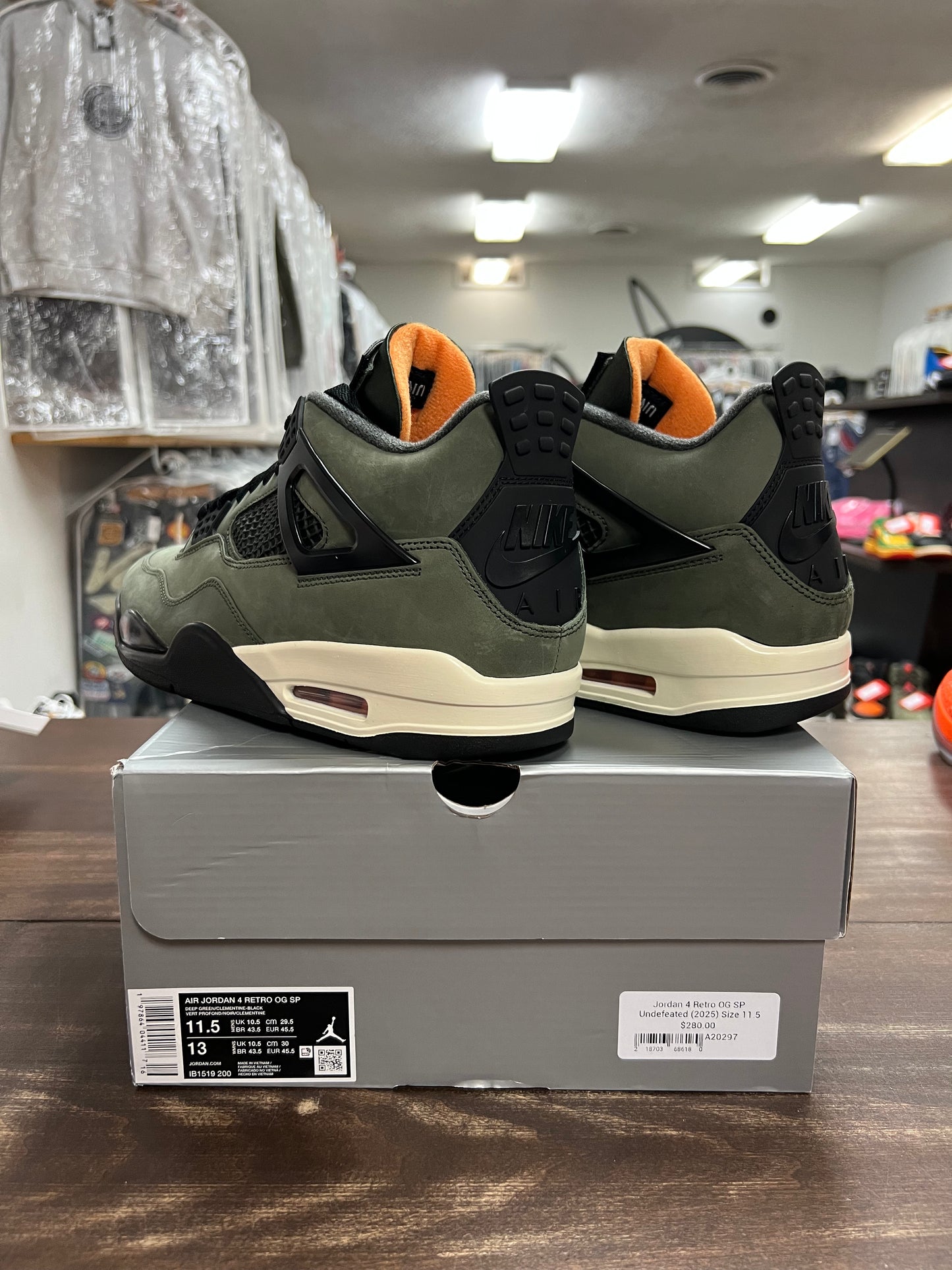 Jordan 4 Retro OG SP Undefeated (2025)