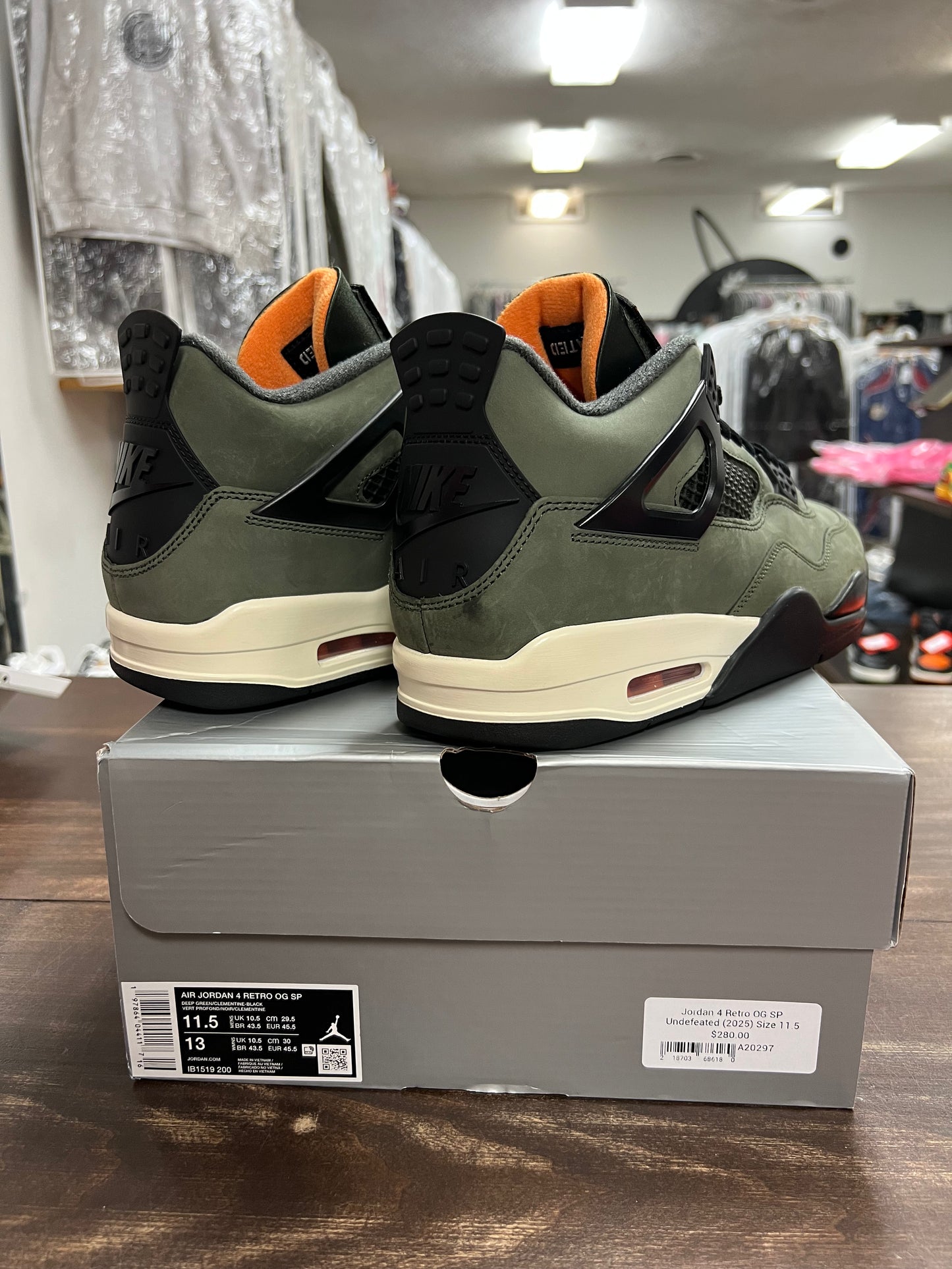 Jordan 4 Retro OG SP Undefeated (2025)