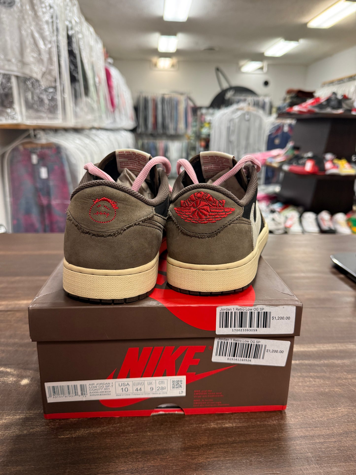 Jordan 1 Low Travis Scott Mocha