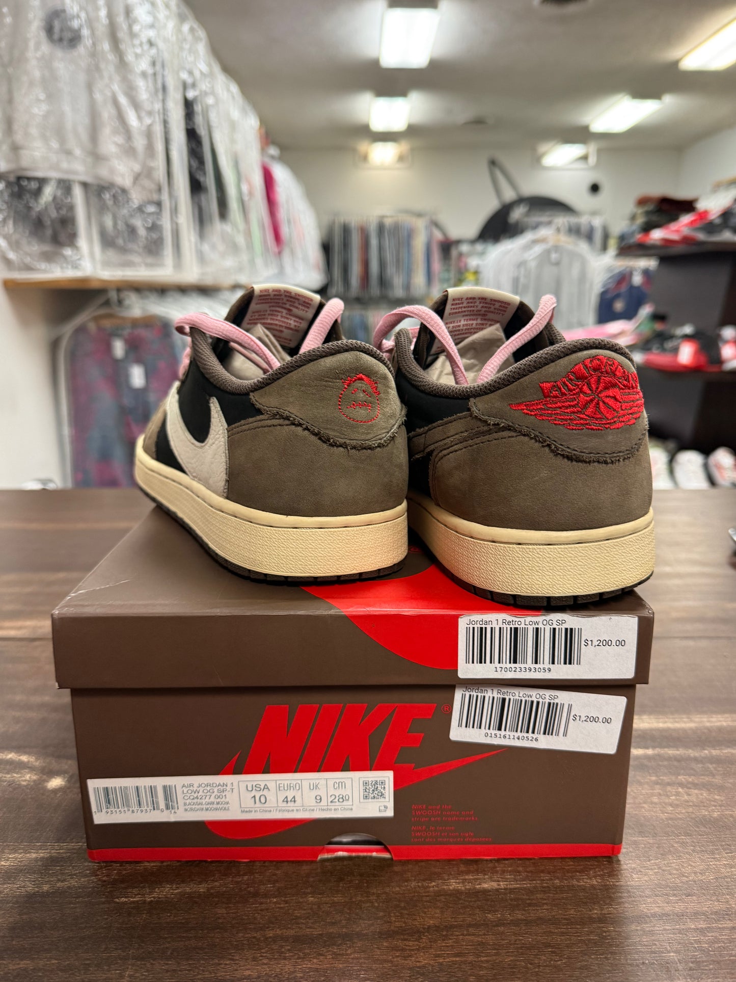Jordan 1 Low Travis Scott Mocha