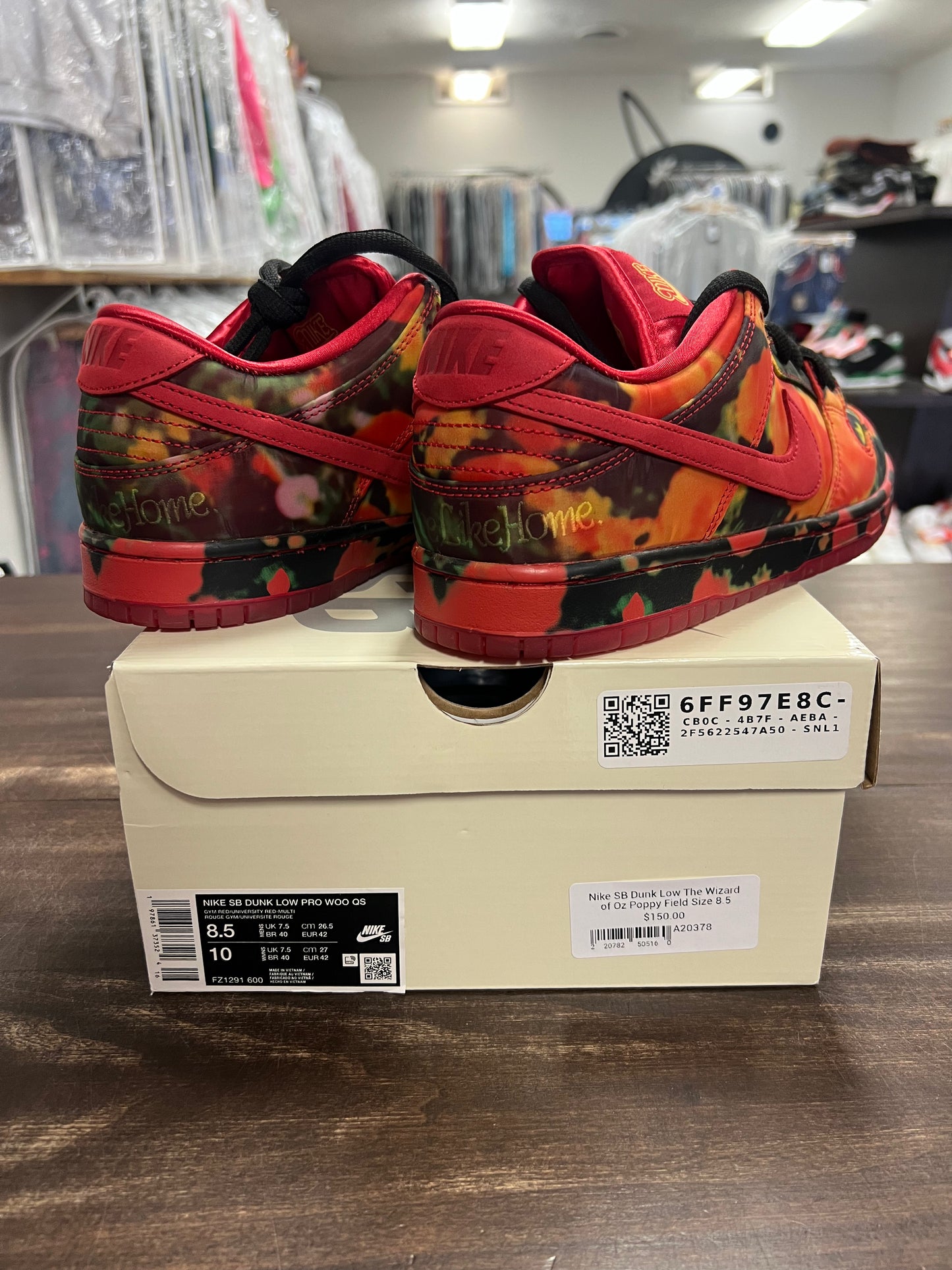 Nike SB Dunk Low The Wizard of Oz Poppy Field