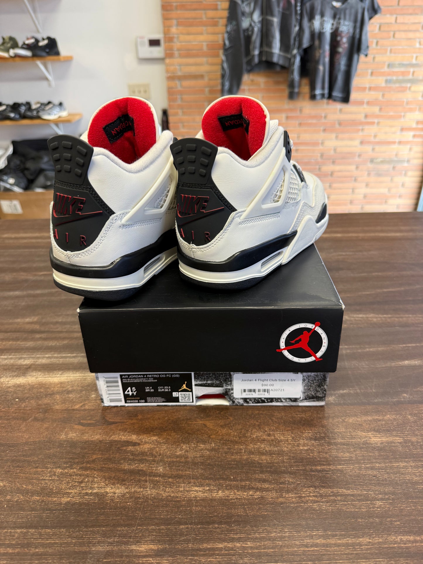 Jordan 4 Flight Club