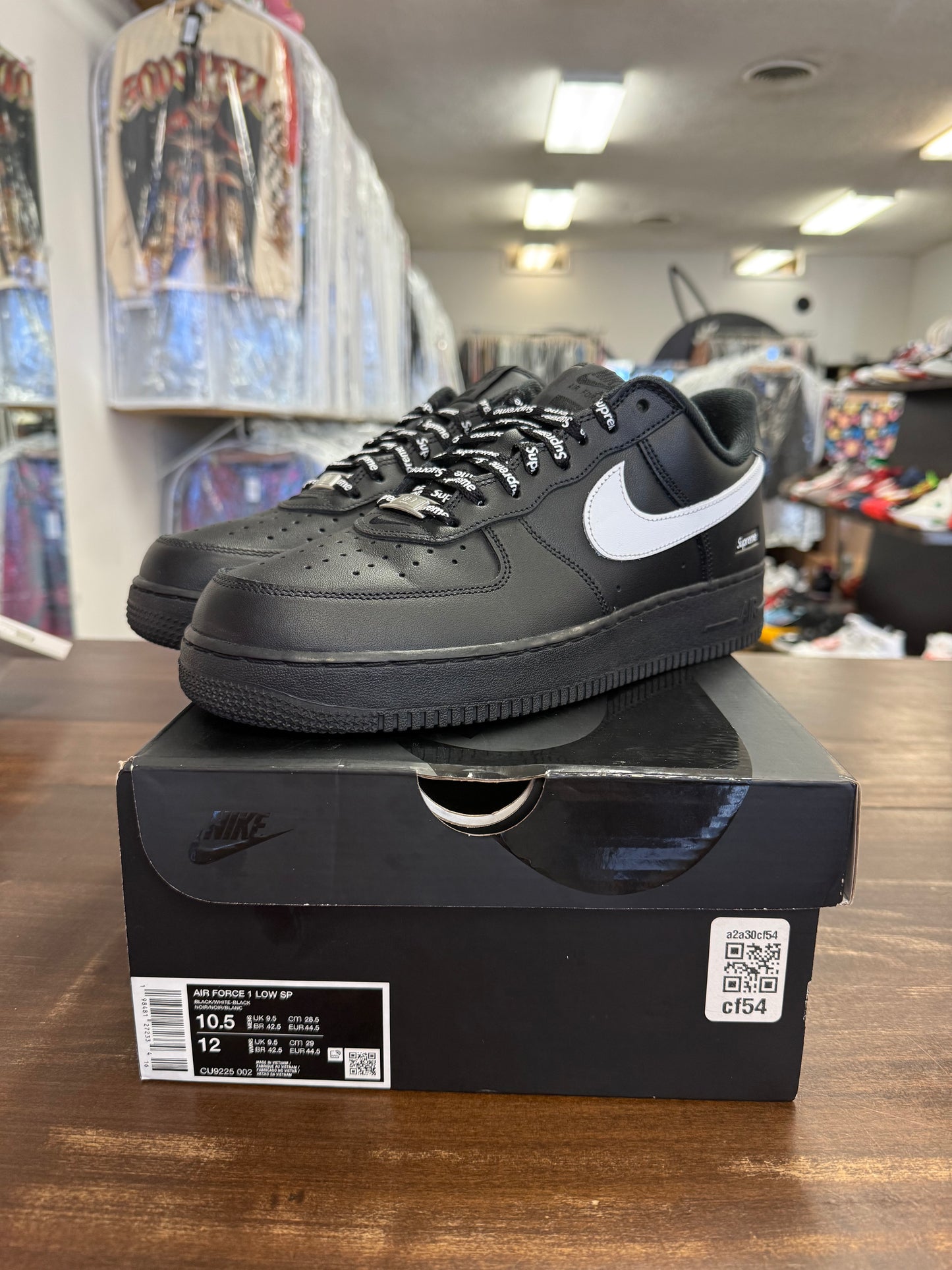 Nike Air Force 1 Low Supreme Black White