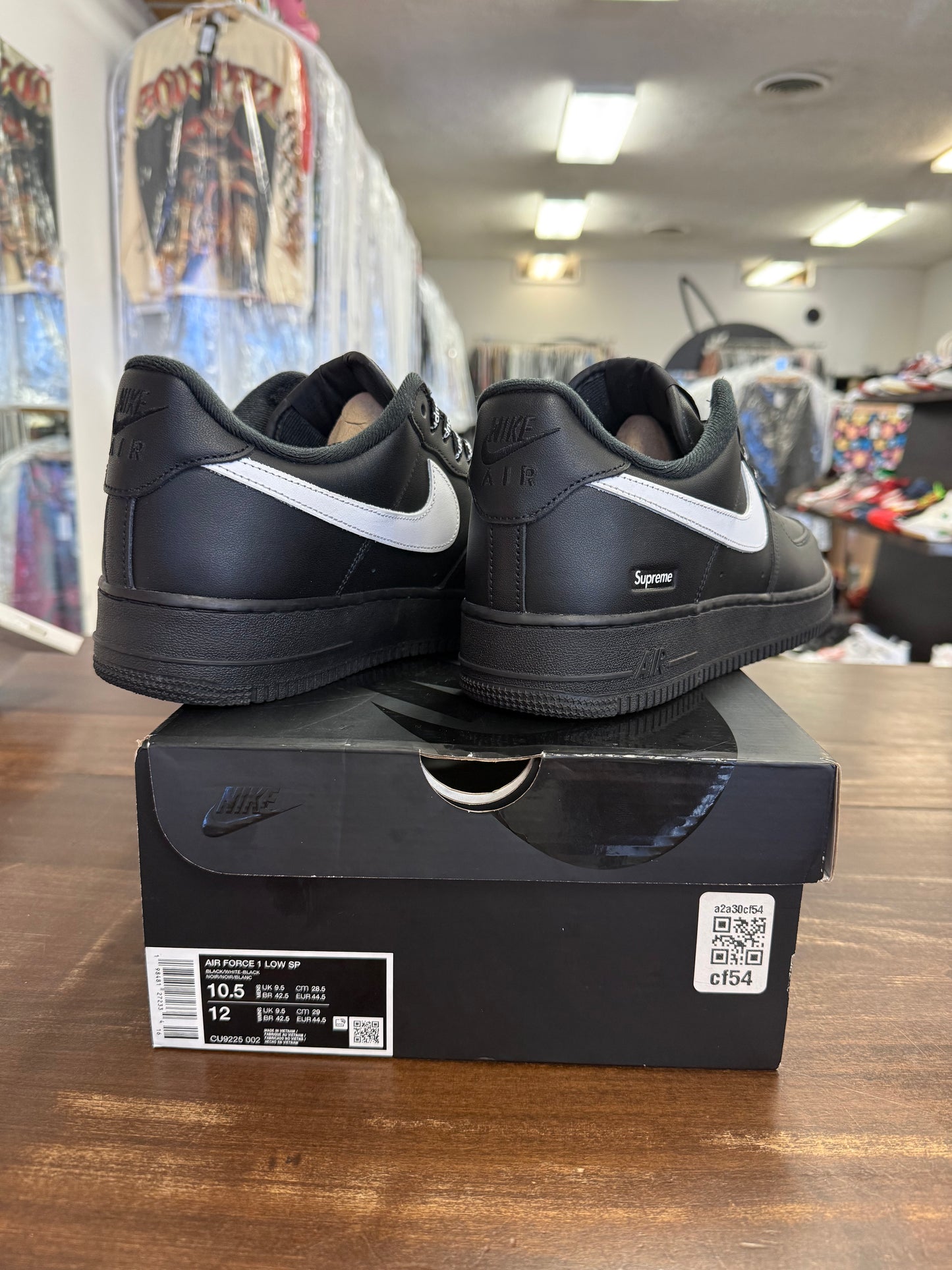Nike Air Force 1 Low Supreme Black White