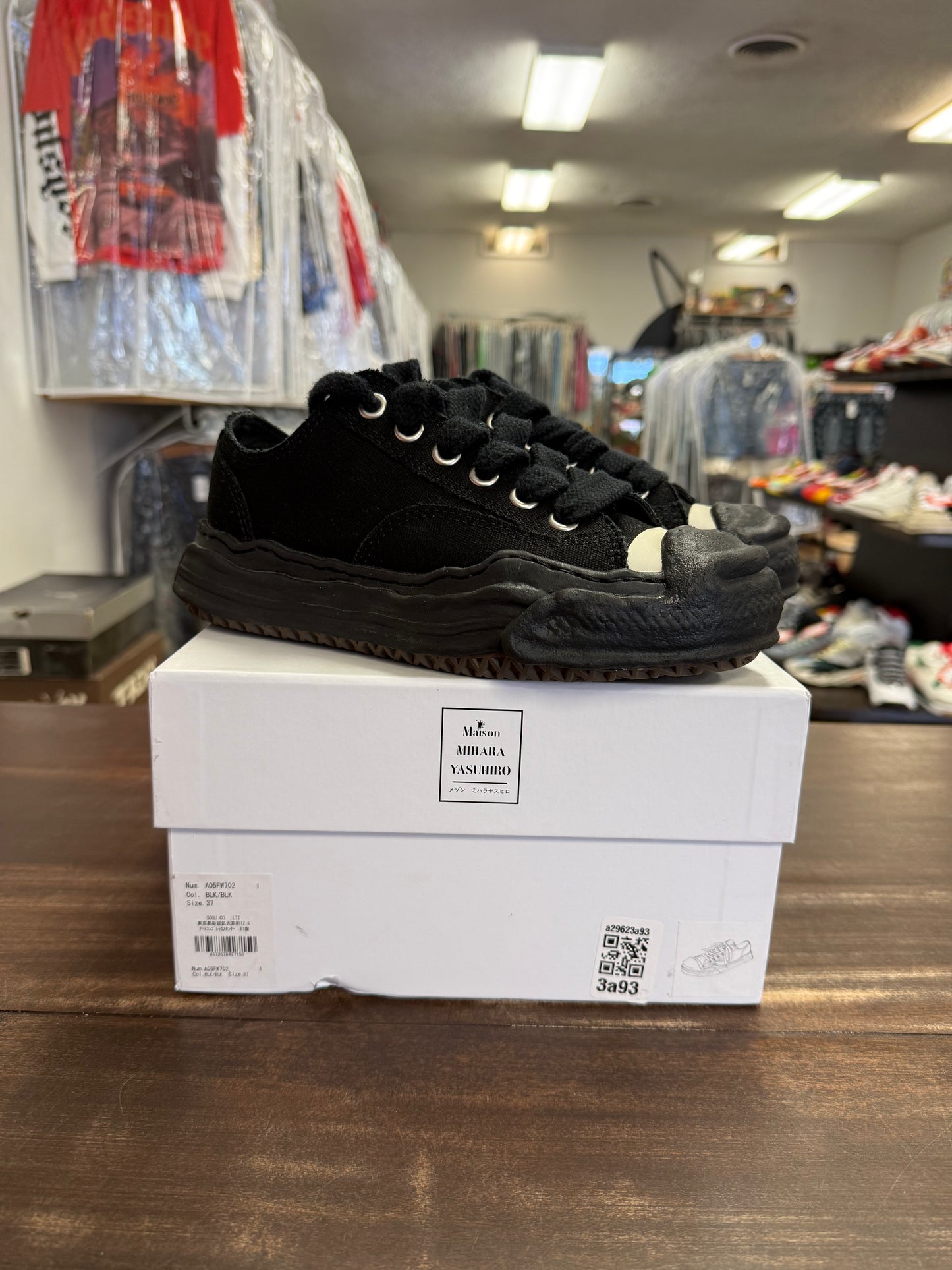 Maison Mihara Yasuhiro Hank OG Sole Canvas Low Black