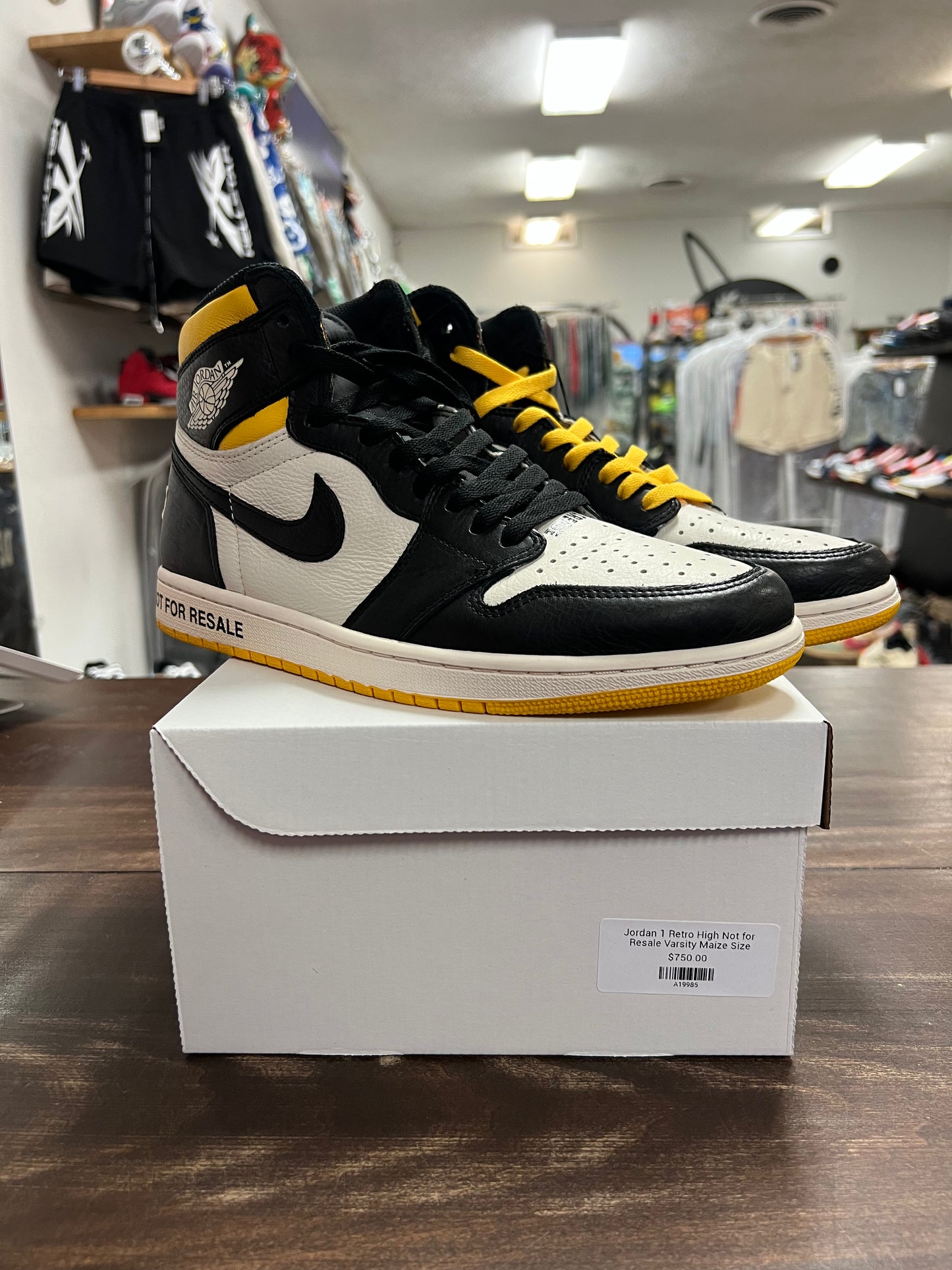 Jordan 1 Retro High Not for Resale Varsity Maize