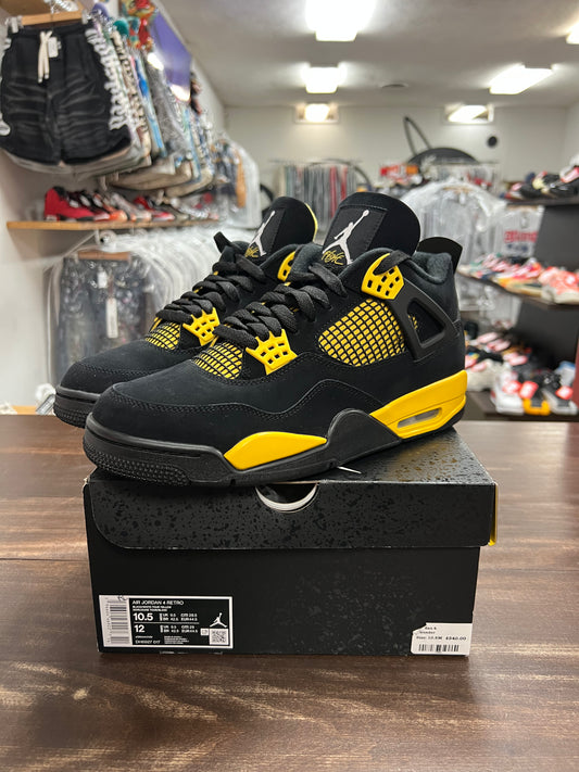 Jordan 4 Retro Thunder (2023)