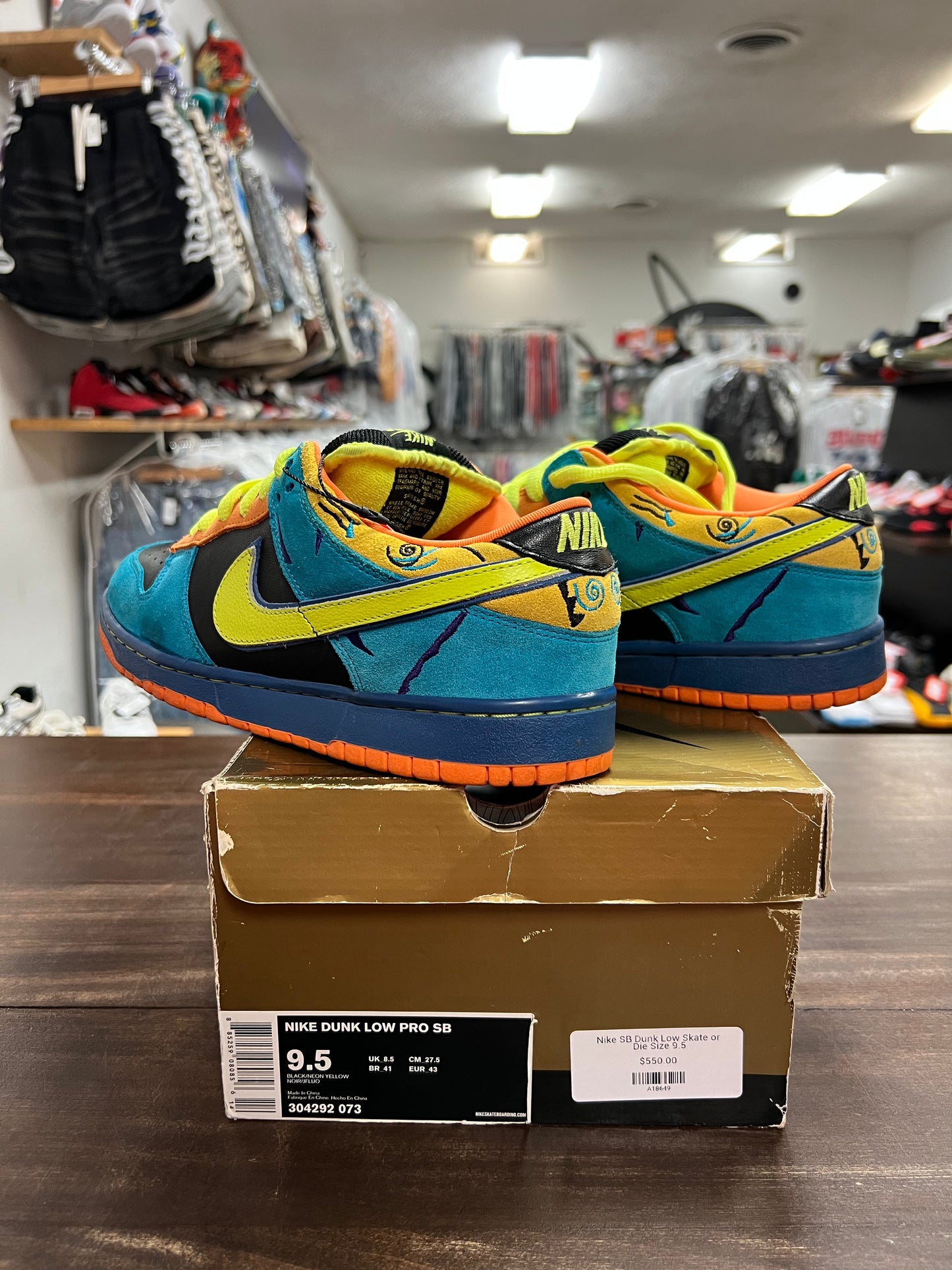 Nike SB Dunk Low Skate or Die