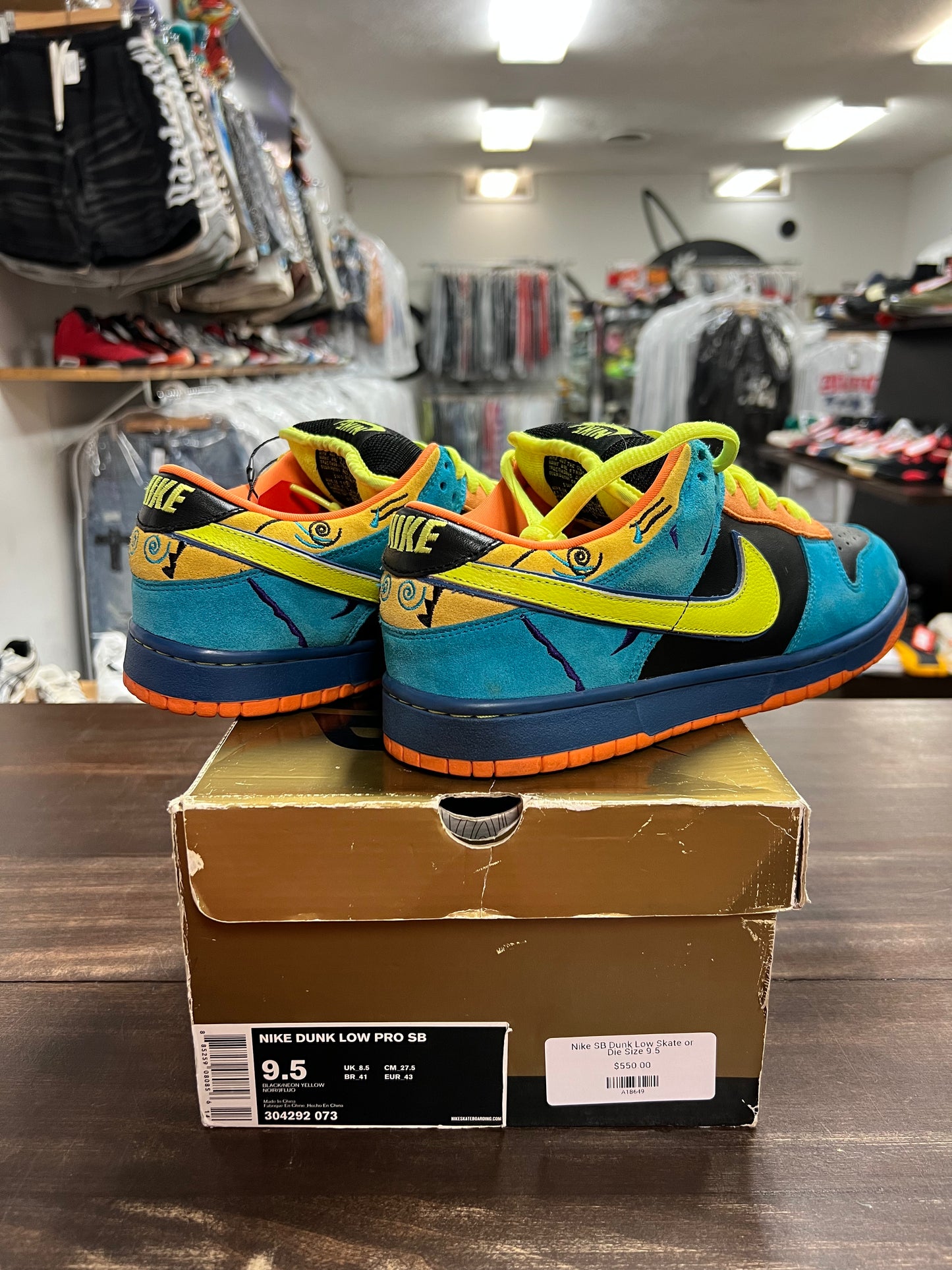 Nike SB Dunk Low Skate or Die