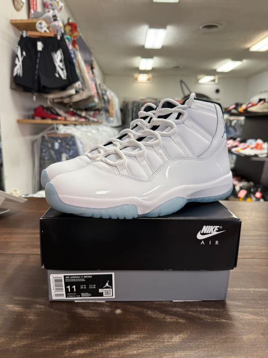 Jordan 11 Retro Legend Blue (2024)