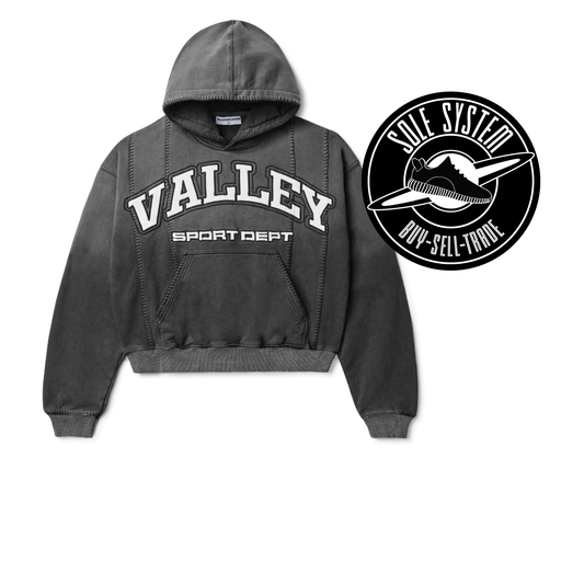 Vale Forever Widow Pullover